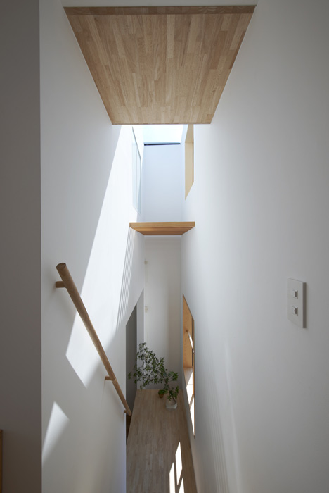 House in Futako-Shinchi by Tato Architects House in Futako-Shinchi by Tato Architects