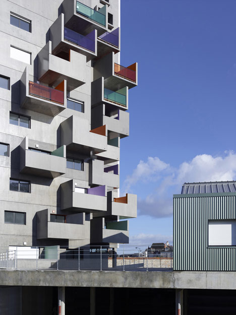 Housings in la Courrouze by Philippe Gazeau