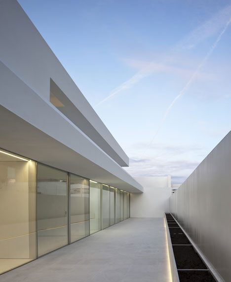 Casa del Atrio by Fran Silvestre Arquitectos Casa del Atrio by Fran Silvestre Arquitectos