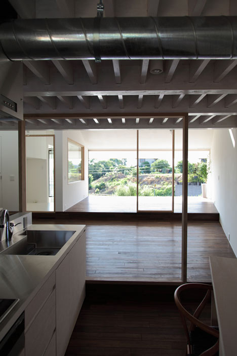 House in Toyota Aichi by Katsutoshi Sasaki + Associates