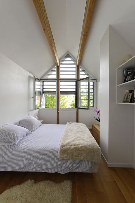 Une Maison sur la Maison by THE Architectes Une Maison sur la Maison by THE Architectes