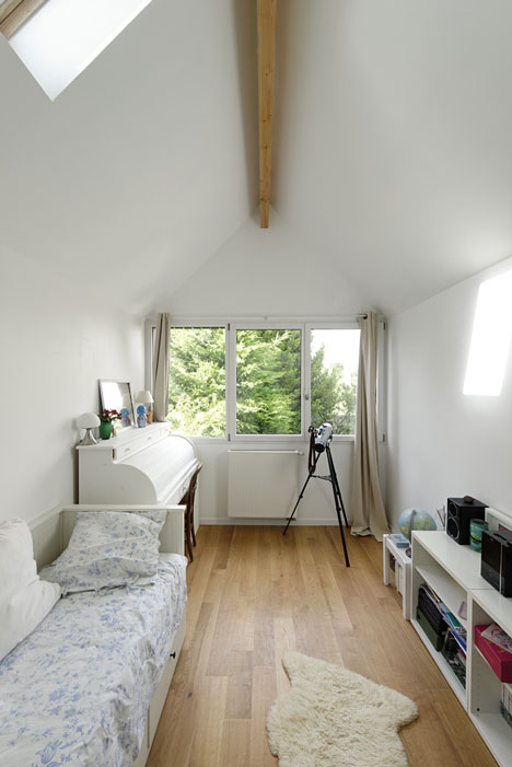 Une Maison sur la Maison by THE Architectes Une Maison sur la Maison by THE Architectes