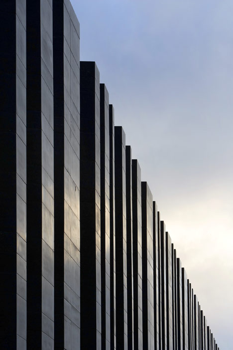 Giant's Causeway Visitors' Centre by Heneghan Peng Architects Giant's Causeway Visitors' Centre by Heneghan Peng Architects