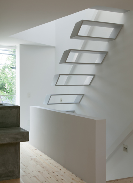 House in Tamatsu by Ido Kenji Architectural Studio House in Tamatsu by Ido Kenji Architectural Studio