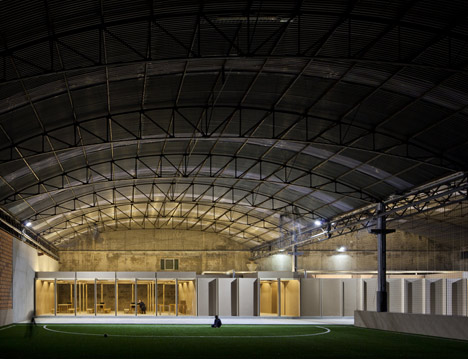 N10 Sports Facility by Comoco Architects
