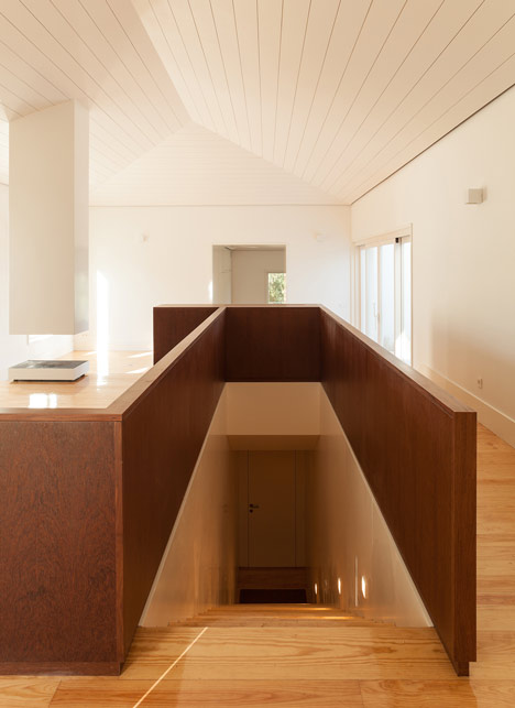 House in Belas by CHP Arquitectos House in Belas by CHP Arquitectos
