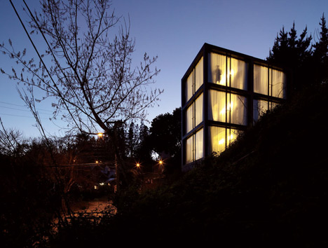 Casa Arco by Pezo von Ellrichshausen Casa Arco by Pezo von Ellrichshausen