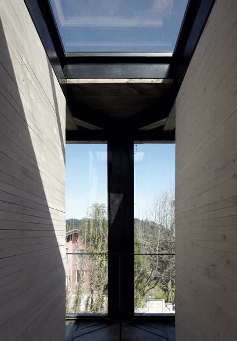 Casa Arco by Pezo von Ellrichshausen Casa Arco by Pezo von Ellrichshausen