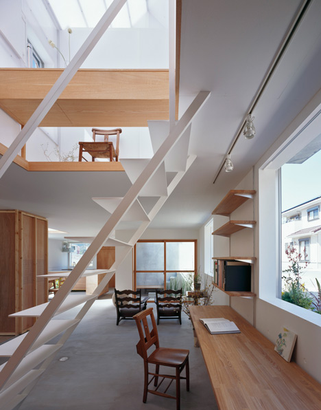 House in Yamasaki by Tato Architects