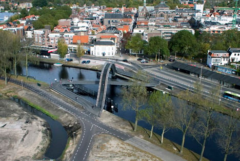 Melkwegbridge by NEXT Architects and Rietveld Landscape Melkwegbridge by NEXT Architects and Rietveld Landscape