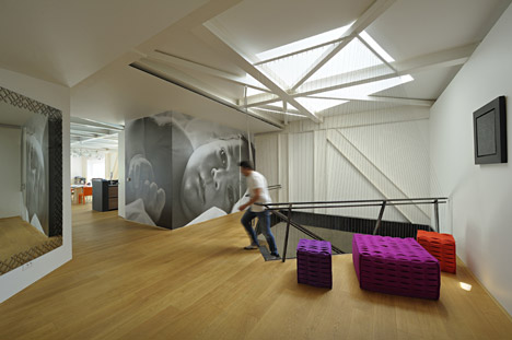 Nest and Cave House by Idis Turato Nest and Cave House by Idis Turato