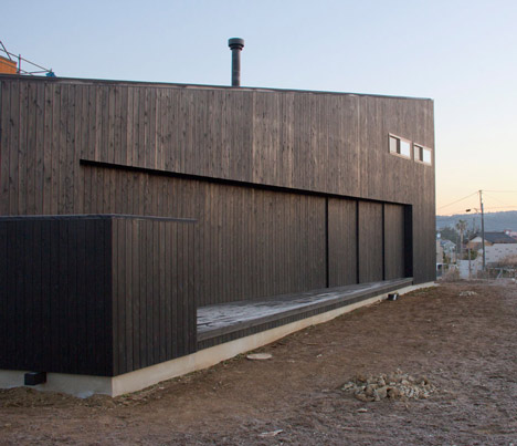 Onjuku Surf Shack by BAKOKO