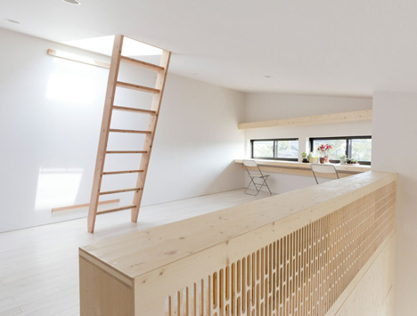 Onjuku Surf Shack by BAKOKO