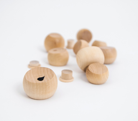 Stackable Snowmen by Fruitsuper Design