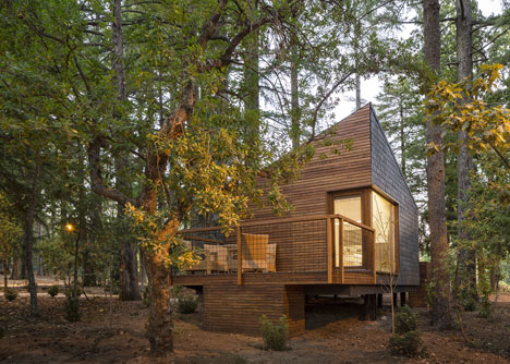 Eco-Resort Pedras Salgadas by Diogo Aguiar and Luís Rebelo de Andrade Eco-Resort Pedras Salgadas by Diogo Aguiar and Luís Rebelo de Andrade