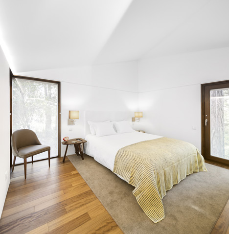 Eco-Resort Pedras Salgadas by Diogo Aguiar and Luís Rebelo de Andrade Eco-Resort Pedras Salgadas by Diogo Aguiar and Luís Rebelo de Andrade
