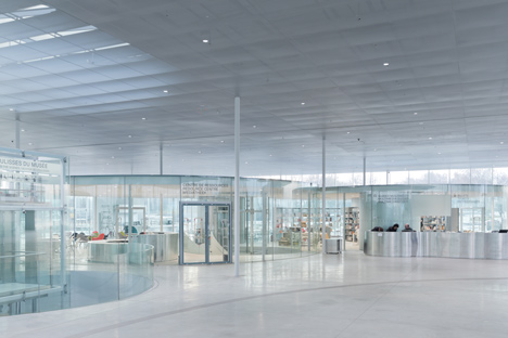 Louvre Lens by SANAA and Imrey Culbert
