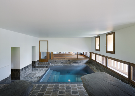 Villa Solaire by JKA and FUGA