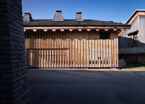 Villa Solaire by JKA and FUGA