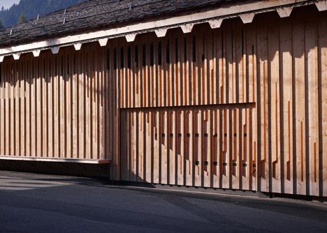 Villa Solaire by JKA and FUGA