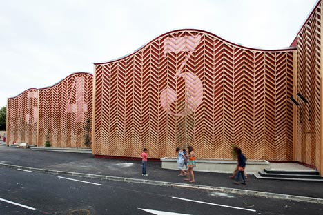 Cine 32 by Encore Heureux Cine 32 by Encore Heureux