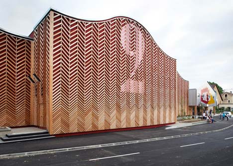 Cine 32 by Encore Heureux Cine 32 by Encore Heureux