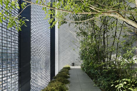 Optical Glass House by Hiroshi Nakamura Optical Glass House by Hiroshi Nakamura