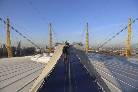 Up at the O2 by Rogers Stirk Harbour + Partners Up at the O2 by Rogers Stirk Harbour + Partners