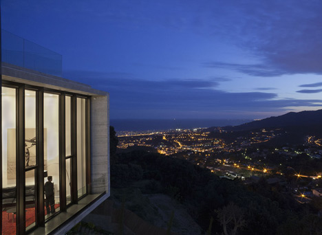 X House by Cadaval & Solà-Morales X House by Cadaval & Solà-Morales