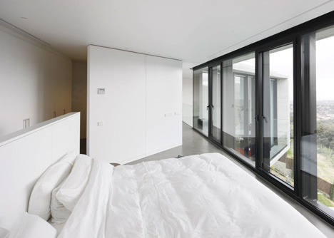 X House by Cadaval & Solà-Morales X House by Cadaval & Solà-Morales