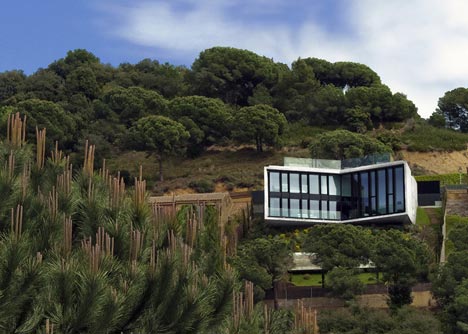 X House by Cadaval & Solà-Morales X House by Cadaval & Solà-Morales