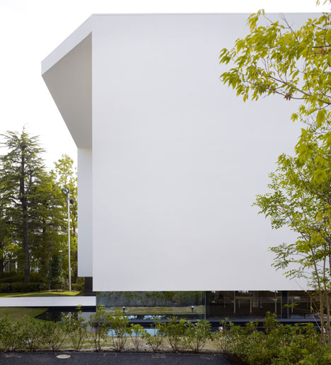 Forest Chapel by Hironaka Ogawa and Associates Forest Chapel by Hironaka Ogawa and Associates
