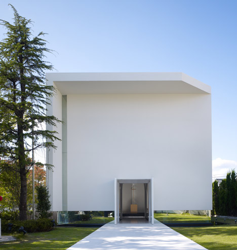 Forest Chapel by Hironaka Ogawa and Associates Forest Chapel by Hironaka Ogawa and Associates