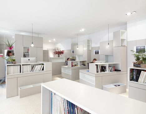 Hypernuit Offices by h2o Architectes Hypernuit Offices by h2o Architectes