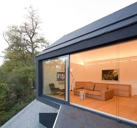 Black on White by Fabi Architekten Black on White by Fabi Architekten