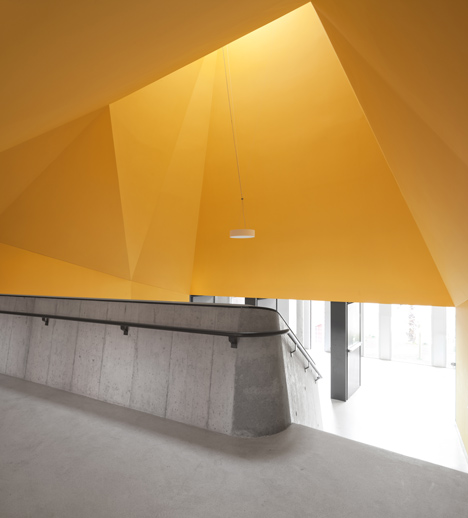 Braamcamp Freire Secondary School by CVDB Arquitectos