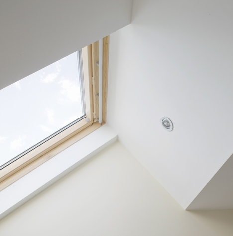 Slim House by Alma-nac Slim House by Alma-nac