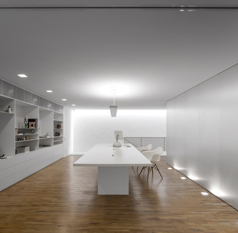Studio R by Studio MK27 Studio R by Studio MK27