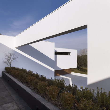 Vivienda en la Moraleja by DAHL&GHG