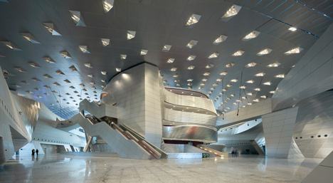 Dalian International Conference Center by Coop Himmelb(l)au Dalian International Conference Center by Coop Himmelb(l)au