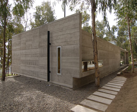 Omnibus House by Gubbins Arquitectos