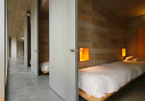 Omnibus House by Gubbins Arquitectos