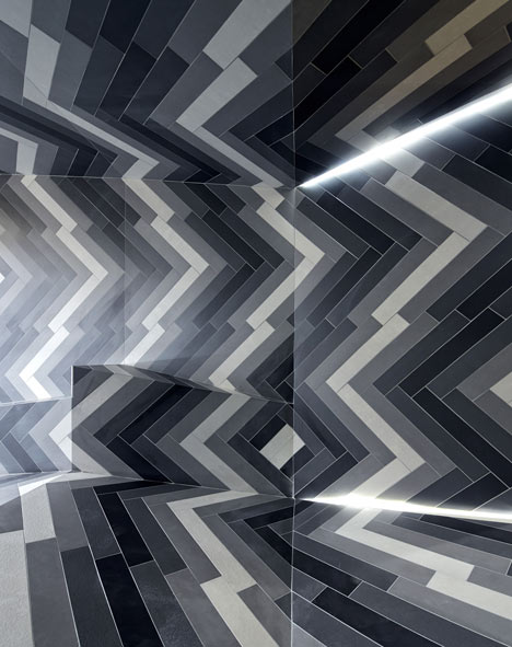 Pulsate by Lily Jencks and Nathanael Dorent