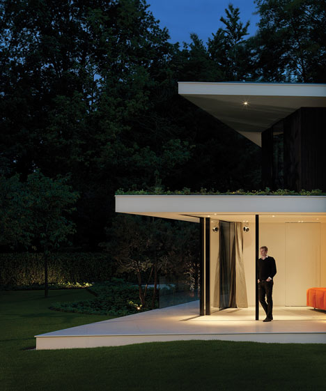 Villa L by Powerhouse Company Villa L by Powerhouse Company