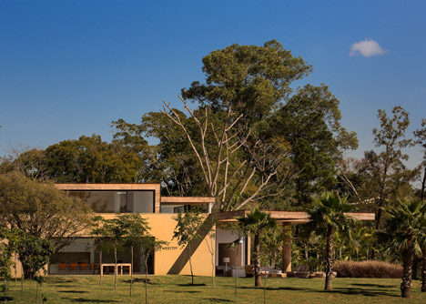 Casa Itu by Studio Arthur Casas Casa Itu by Studio Arthur Casas