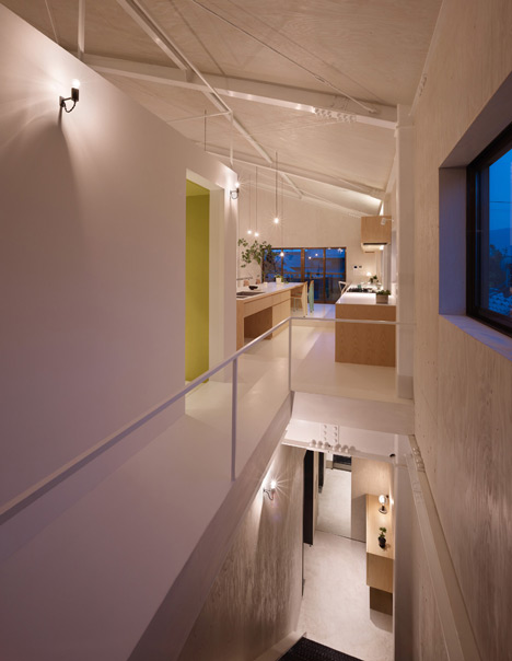 House in Yoro by Airside Design Office House in Yoro by Airside Design Office