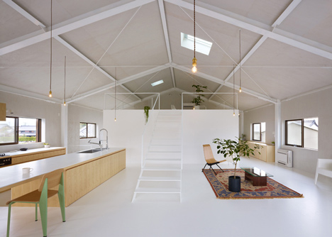 House in Yoro by Airside Design Office House in Yoro by Airside Design Office