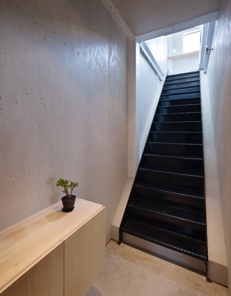 House in Yoro by Airside Design Office House in Yoro by Airside Design Office