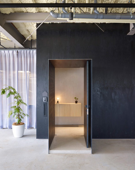 House in Yoro by Airside Design Office House in Yoro by Airside Design Office