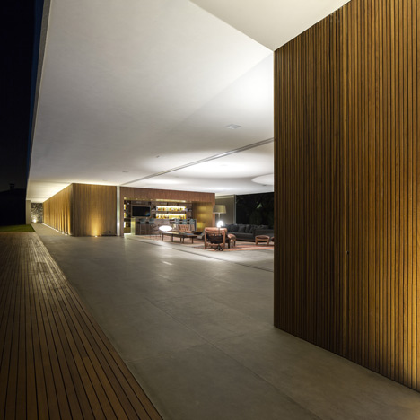 Casa Lee by Studio MK27 Casa Lee by Studio MK27